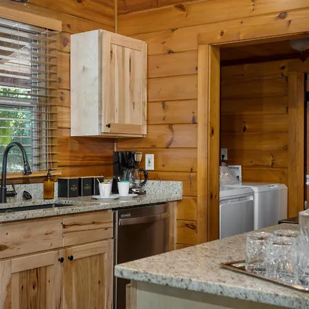 Dudley IV By Avantstay Cosy Cabin W Hot Tub Sweeping Views Pigeon Forge Exterior photo