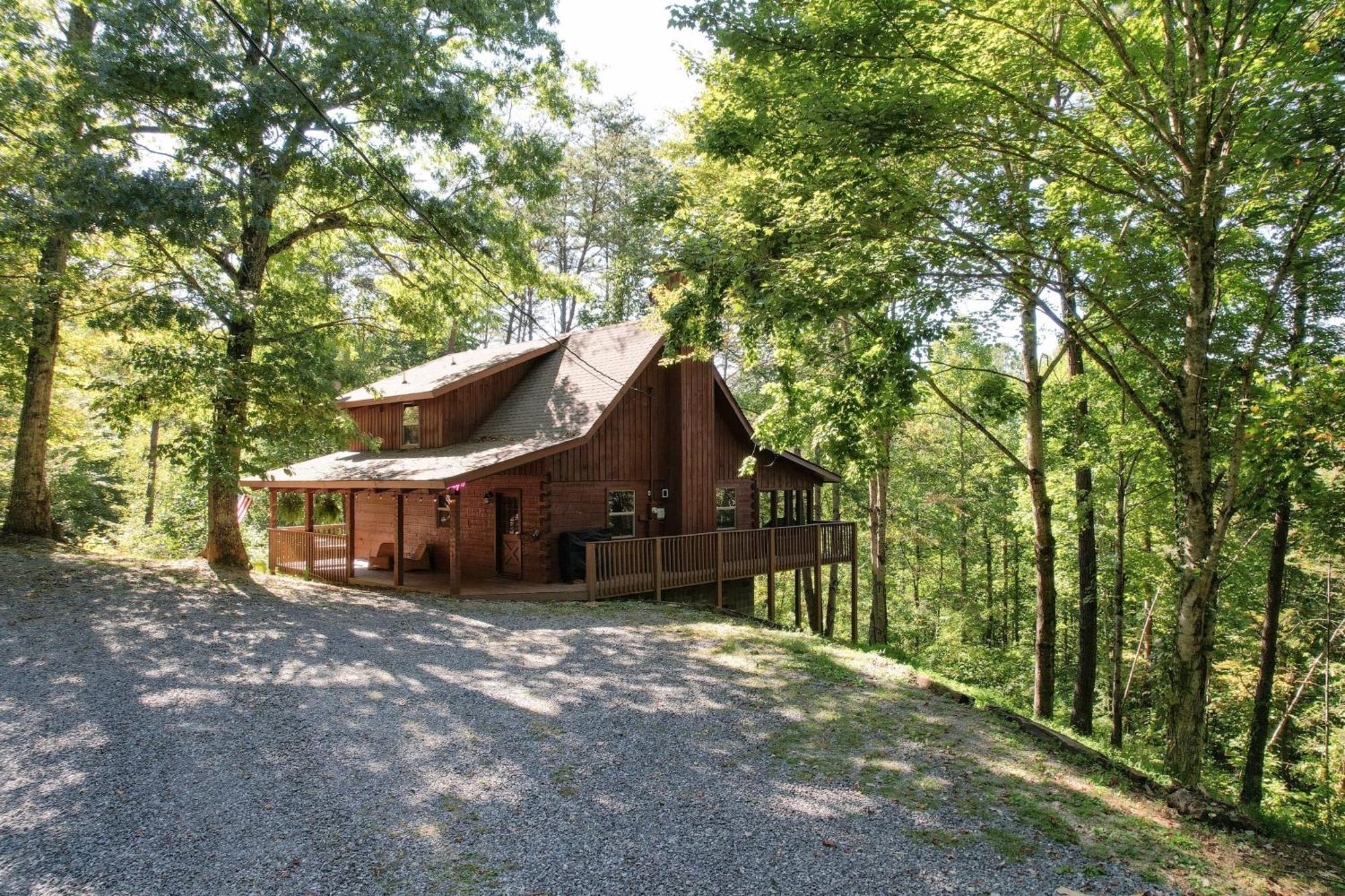 Holiday home Dudley Iv By Avantstay Cosy W Hot Tub Sweeping Views